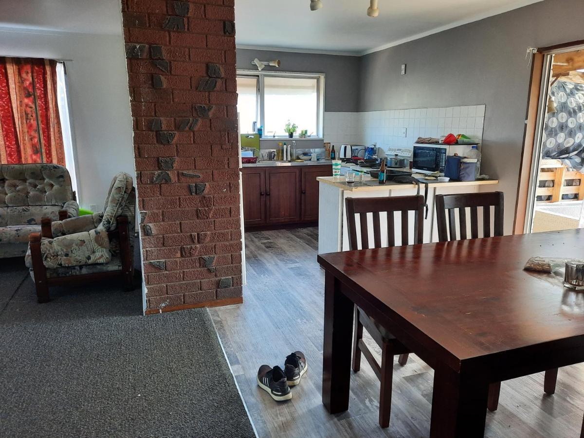 Papamoa Budget Accommodation Екстер'єр фото