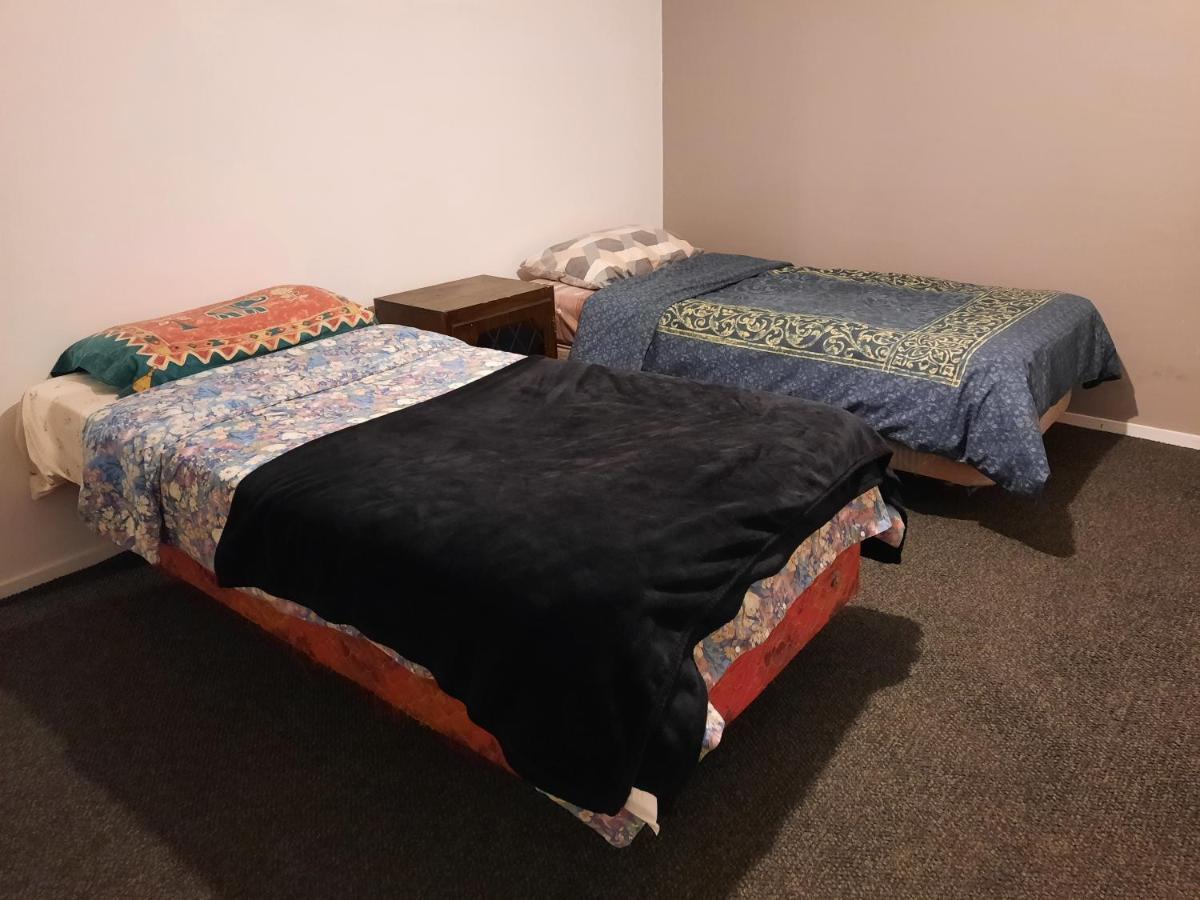 Papamoa Budget Accommodation Екстер'єр фото